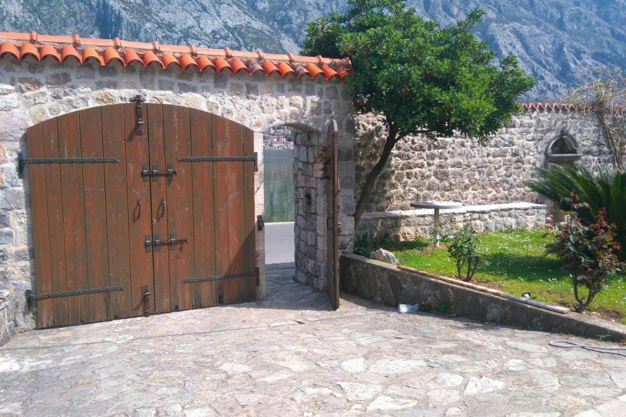 Mediterranean Holiday House & Apartments Kotor Exterior foto