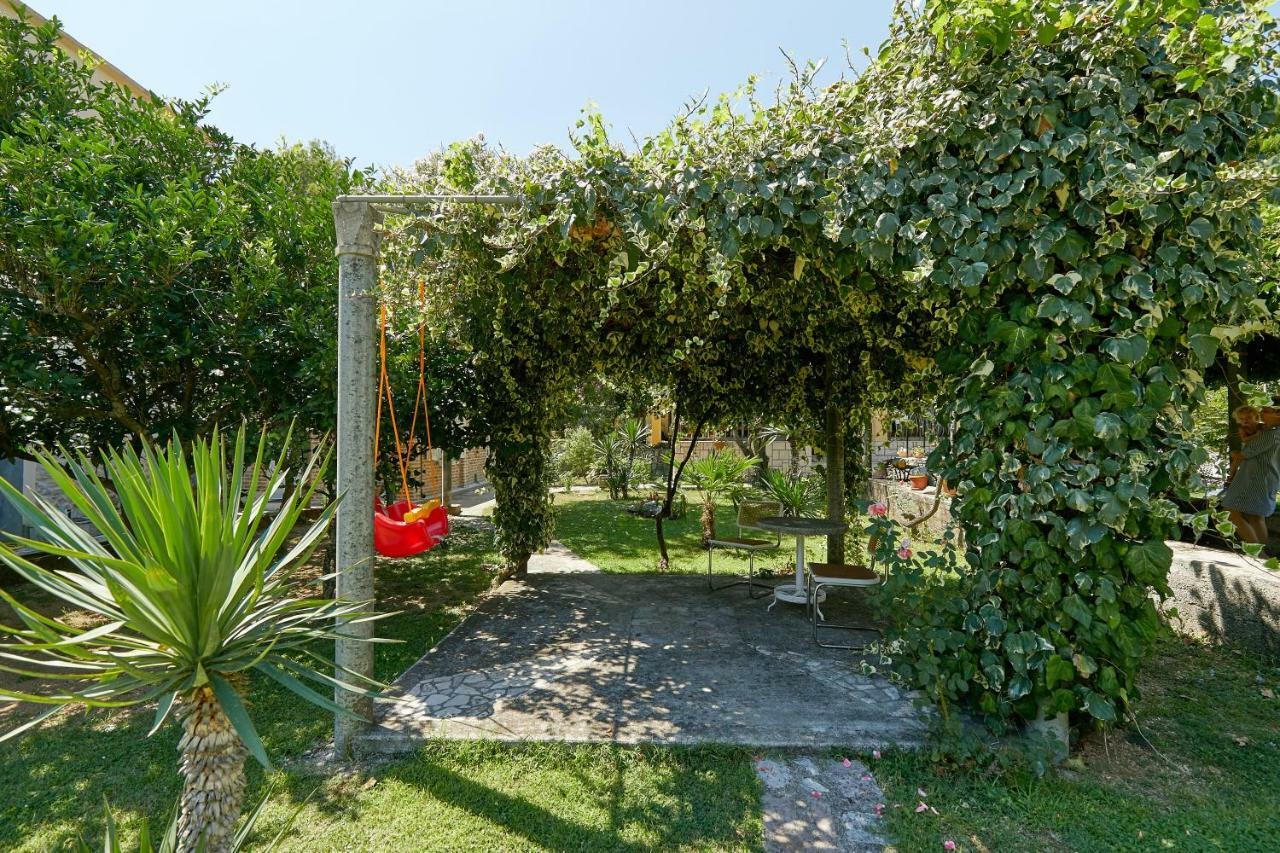 Mediterranean Holiday House & Apartments Kotor Exterior foto
